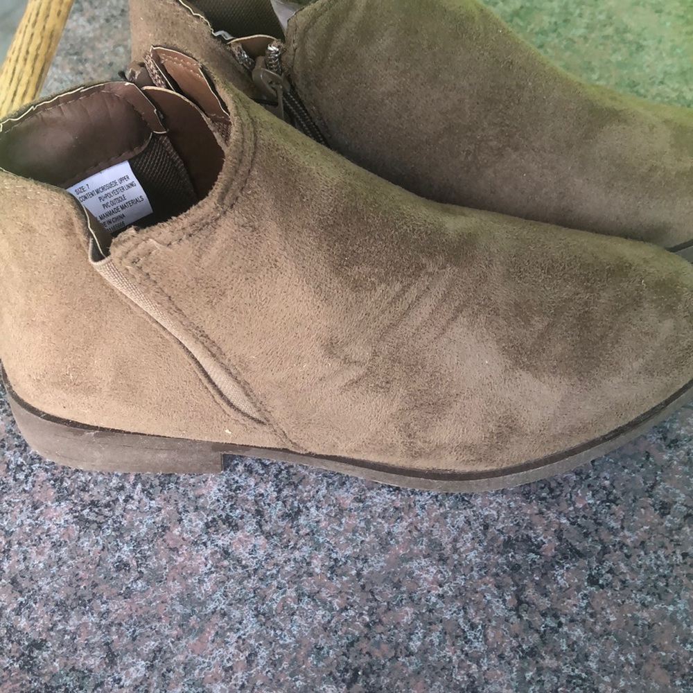 Ladies Bobbie Brooks Ankle Boots